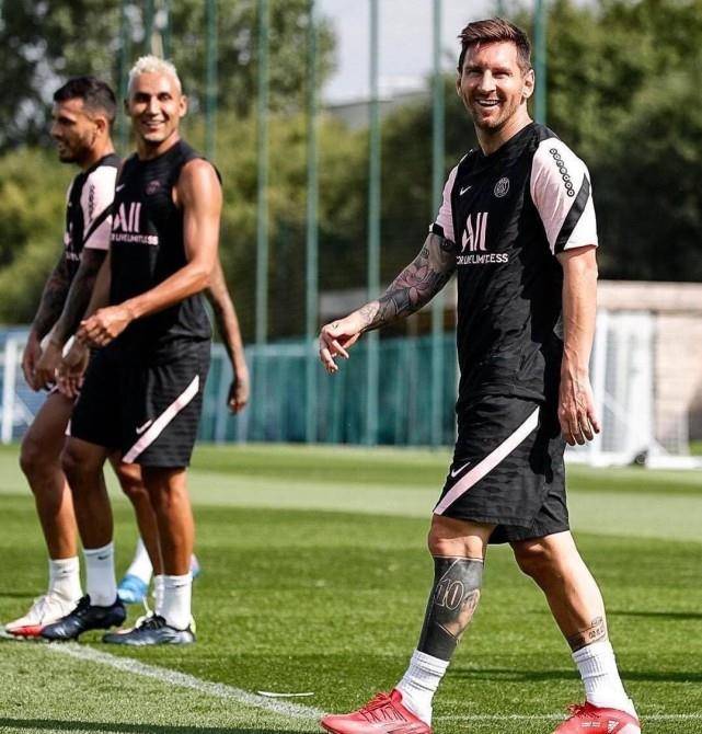 这对组合在 这对组合在